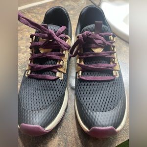 SOLD ..Olukia shoes for women size 8